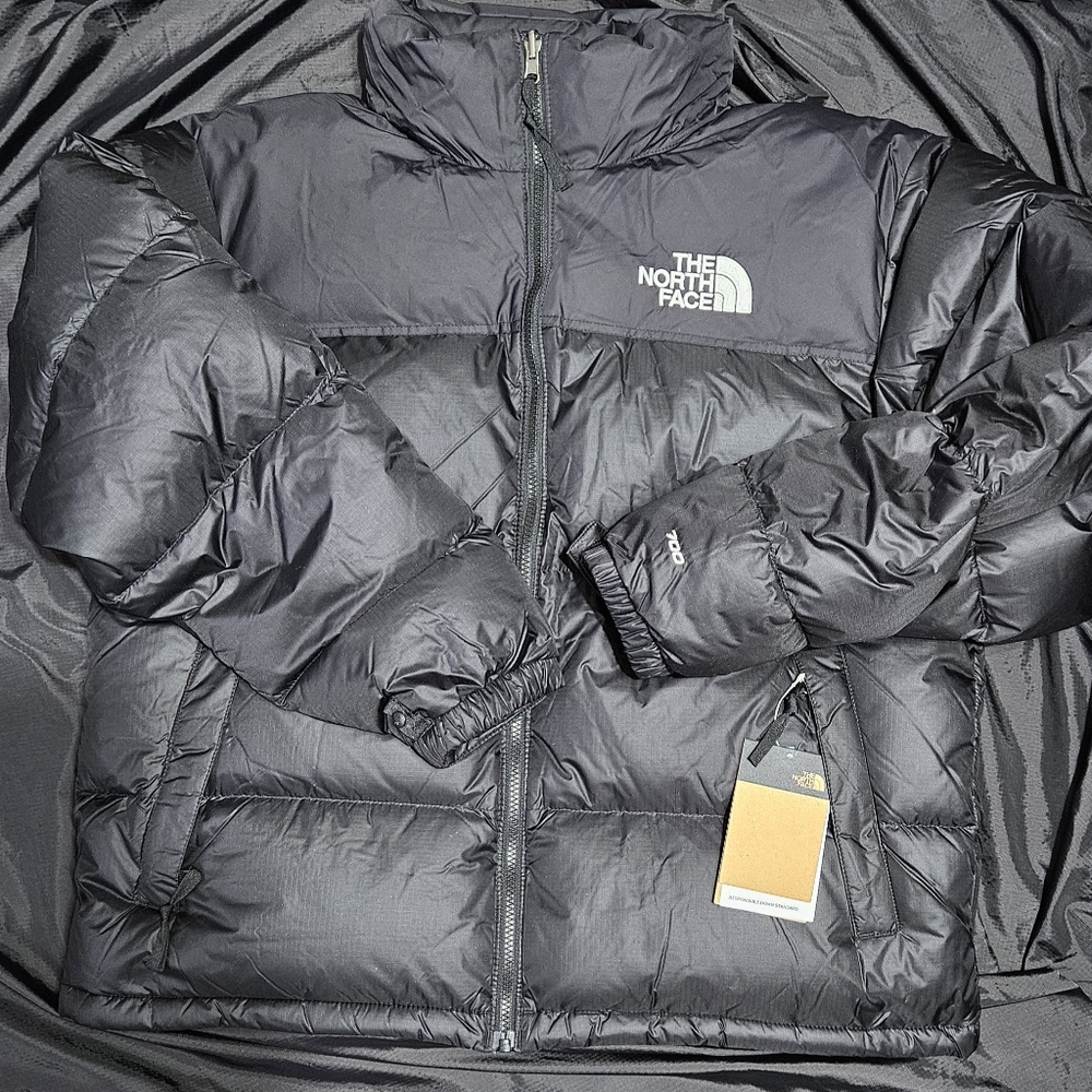 The North Face 1996 Nuptse jacket blk sz Large NWT